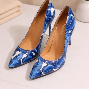 Elegant Blue Leaf Pattern Women's Heels